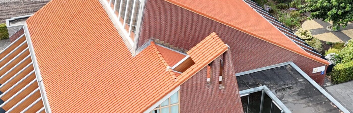 Turtle SoftWash Dakreiniging Kerk Rouveen
