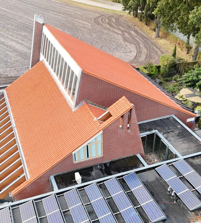 Turtle SoftWash Dakreiniging Kerk Rouveen